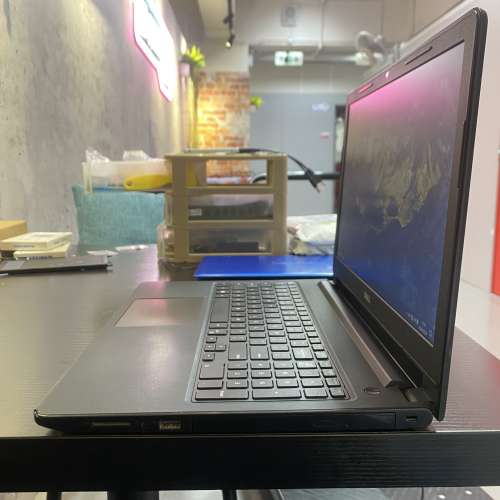 [遊戲] Dell Vostro 15 3568 (獨顯 / Core i5 / 15.6" 高清 / Win 11 / 永久Office...