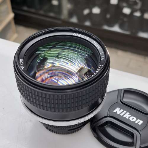 NIKON 85MM F1.4 95% NEW AiS MOUNT