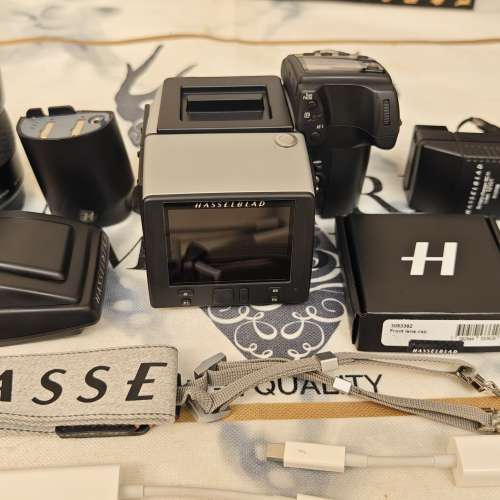 （當年全套原價近＄３０萬中幅頂級機皇９８％極新哈蘇Hasselblad H5D-50c連HC 80mm...