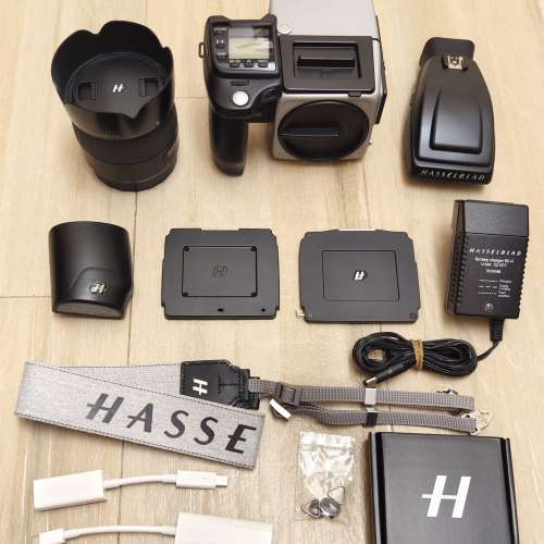 （當年全套原價近＄３０萬中幅頂級機皇９８％極新哈蘇Hasselblad H5D-50c連HC 80mm...