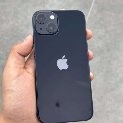 iPhone 13 512G ，電池效能86 %，換機放售，已貼上原裝鋼化Mon及贈送全新手機套。
