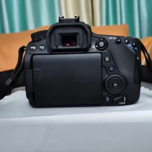 98新個人閒置canon 佳能80d單反相機旗艦整套，拍照錄視頻沒有雜音，出片好看，街拍...