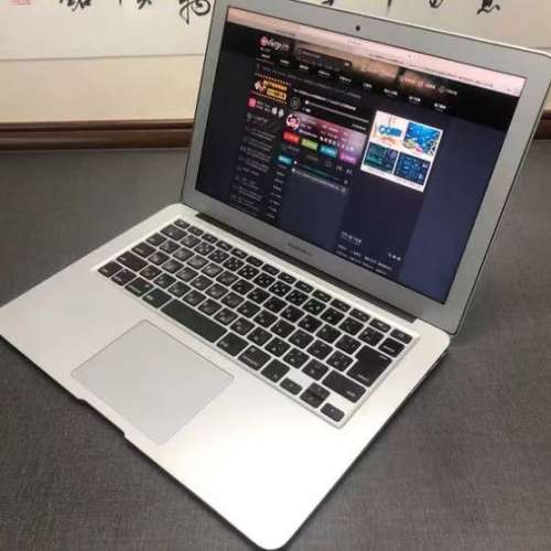 13寸macbook Air i7高配筆記本電腦，8GB記憶體  256G固態SSD硬盤，超高性價比輕薄筆...