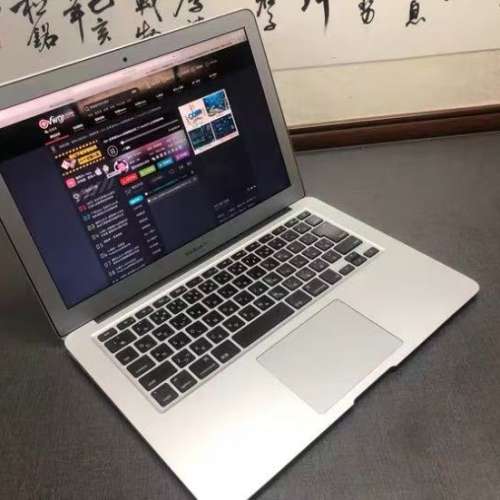 macbook Air i7筆記本電腦，8GB記憶體  256G固態SSD硬盤，超高性價比輕薄筆記本電腦...