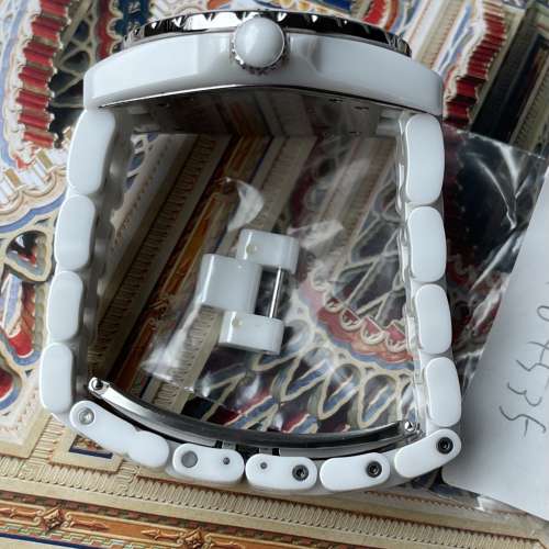 Chanel J12 White Ceramic Automatic Date H0970