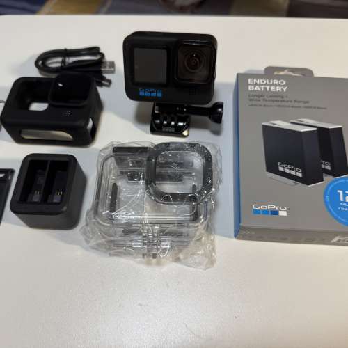 GoPro HERO 10 Black 連2x原廠全新電池+配件