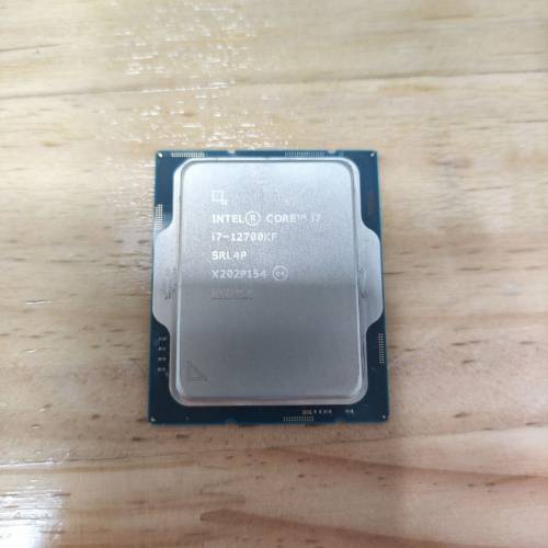 電腦cpu Intel i7-12700KF (可超頻）