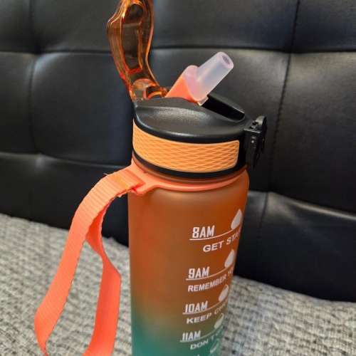 全新 1000ml 1L 1 Litre Blender with straw 1公升 有飲管 運動 奶粉杯 名牌密封防...