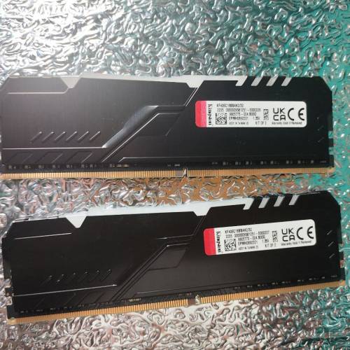 KINSTON 32GB (2x16GB) DDR4 3600MT/s CL18 FURY Beast Black RGB XMP RAM 記憶體