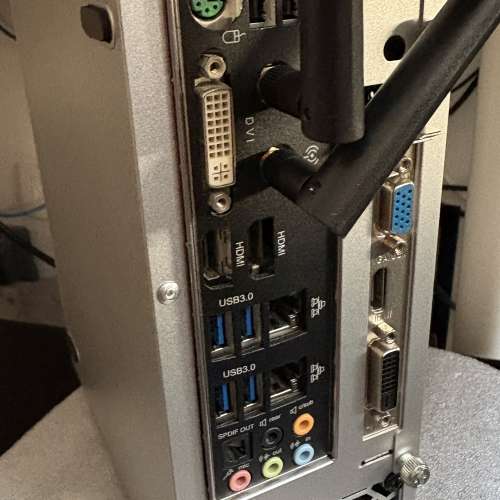 i7-4770 | H97N-Wifi | 16GB | 512GB SSD | 銀色ITX 機箱，99% 新，全鋁