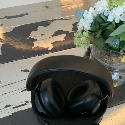 Mark Levinson no.5909 頭戴性藍牙耳機