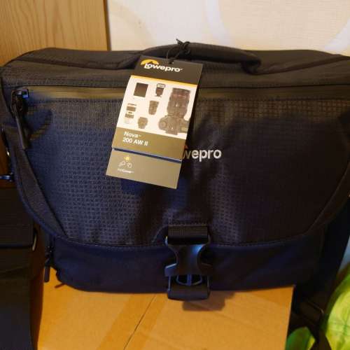 Lowepro, Nova 200 AW II