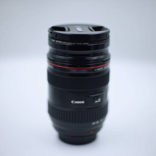 EF 24-70mm f/2.8L USM