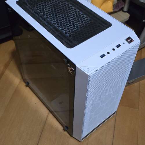 主機 AMD Ryzen 7 2700X SSD 512G +256G Ram32G GTX1050TI