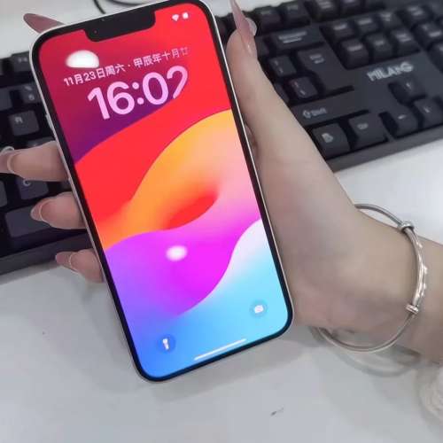 Apple iPhone 13 512G  6.1寸大螢幕，功能全部正常運作，電池效能86 %，電池良好，...
