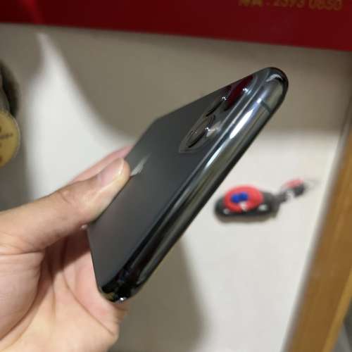 iPhone 11 Pro Max 256gb,，港行雙卡極新绿色，剛換新電，電池健康度100，所有功能...