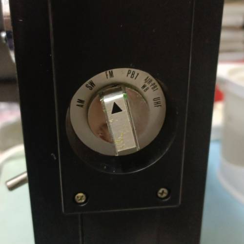 兩部早期級老爺收音機，大部曾經可以着机收到台，有片為證，另細部吾着及欠小部分零...