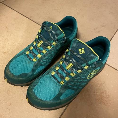 Columbia 行山鞋 EU 38/ US 7 防水 可以給鞋盒