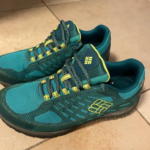 Columbia 行山鞋 EU 38/ US 7 防水 可以給鞋盒