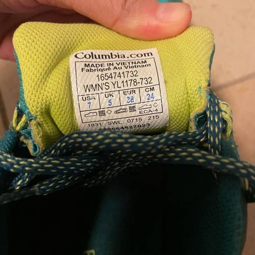 Columbia 行山鞋 EU 38/ US 7 防水 可以給鞋盒