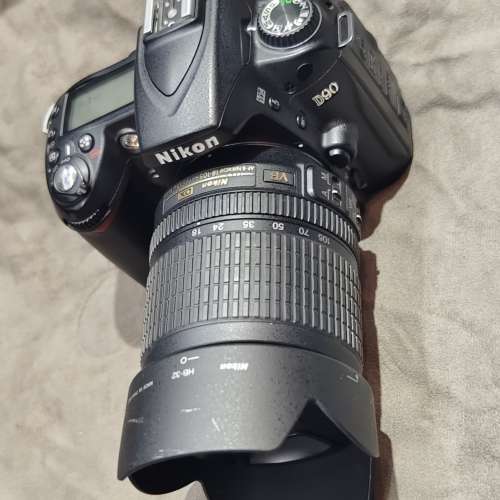 Nikon D90 + 18-105 VR G AFS