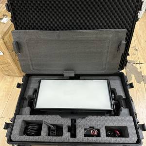 Aputure Nova P600c RGB LED panel with hard shell case kit 全色域柔光持續燈連拉...