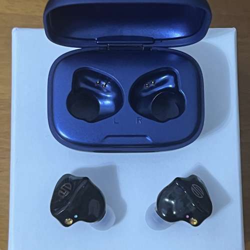 99% new BGVP Q2s 藍牙耳機