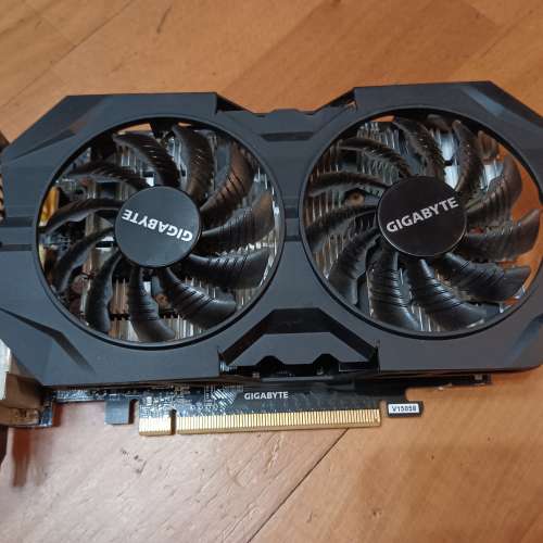 GIGABYTE GTX-950 2G GDDR5 雙風扇 要插6-pin电源 板本。全正常。