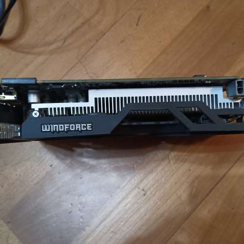 GIGABYTE GTX-950 2G GDDR5 雙風扇 要插6-pin电源 板本。全正常。