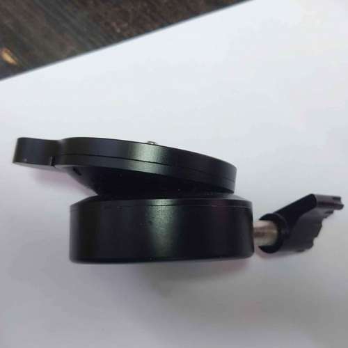 15度半球底坐雲台