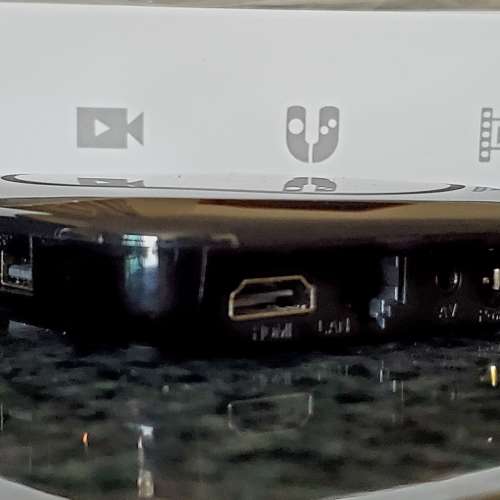 睇片煲戲，消閑佳品 ! 電視機盒子 機頂盒 4K Android TV Box (新品) 已裝 Apps