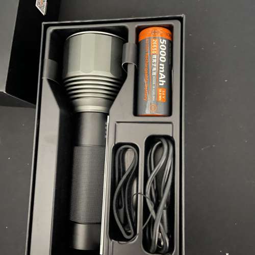 納拓 nextool 戶外強光手電筒2000lm （nitecore  fenix ledlenser)原價199