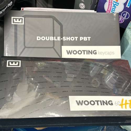Wooting 60HE gaming keyboard 現貨（一套黑白色keycap)