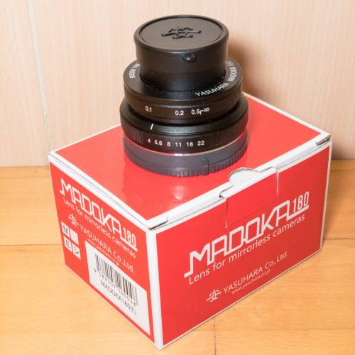 Sony A6000 / Sony E16-70 / Sony SEL16F28 / Sony VCL-ECU1