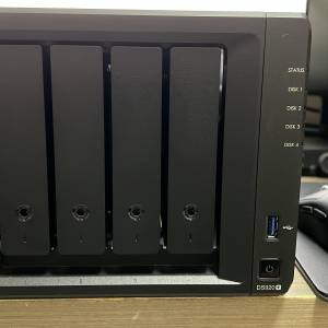 Synology DiskStation DS920+ 連 WD 4TB Data Centre HDD 四隻
