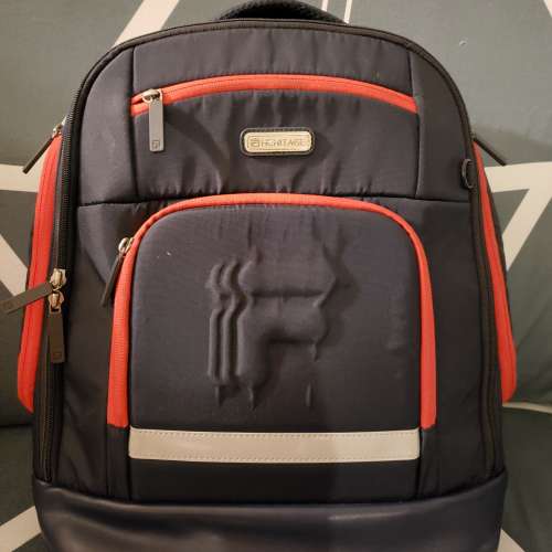 Sell 90% New Fila heritage backpack, 小童背囊