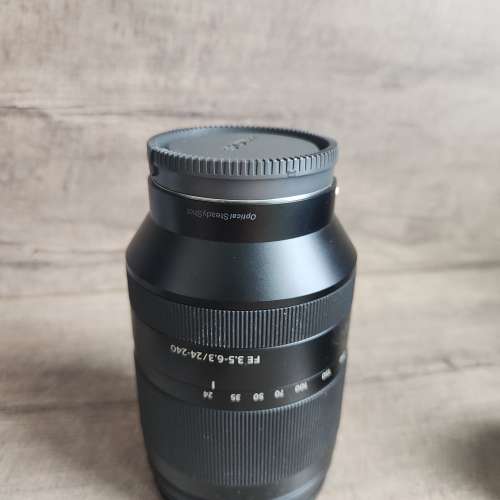 SEL 24240 full frame sony 24 - 240mm 3.5-6.3