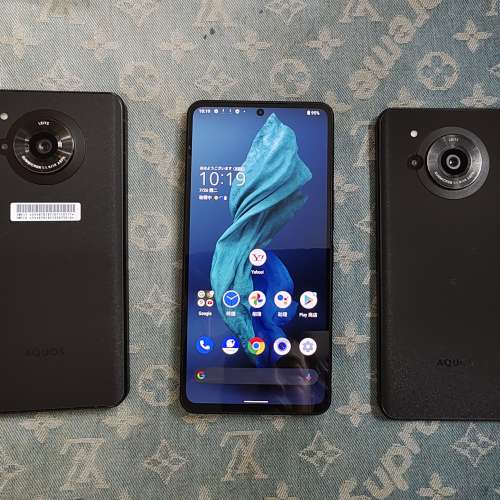 Sharp AQUOS R7 9成新淨