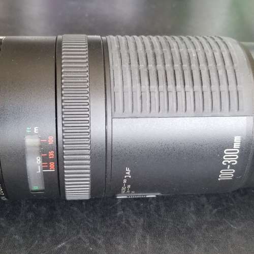 CANON EF 100-300mm F5.6 AUTO FOCUS ZOOM LENS 佳能EF100-300MM F5.6自動對焦變焦鏡