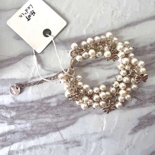 仿珍珠蝴蝶結吊咀手鍊