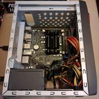 ASRock Q1900 J1900 ITX 主機 256GB SSD 4GB DDR3 RAM FSP 300W 80 Plus Bronze 火牛