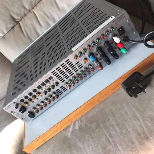 🎵 *Malfunction* CAMBRIDGE AUDIO AZUR 540R 6.1 USED *壞* 擴音機 功放 6.1 有花 🎵