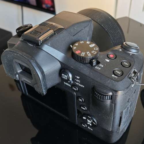 Leica V-Lux typ 114 (18196)