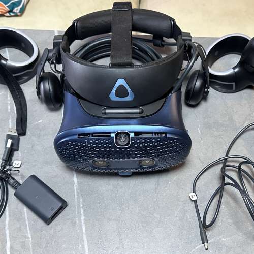 HTC Vive Cosmos VR眼鏡