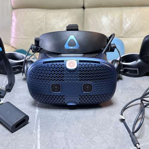 HTC Vive Cosmos VR眼鏡