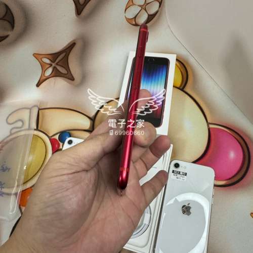 (❤️ 原裝 SE2😍$999  )Apple Iphone SE 2 白 紅 128 gb /有apple pay /八達通  雙...