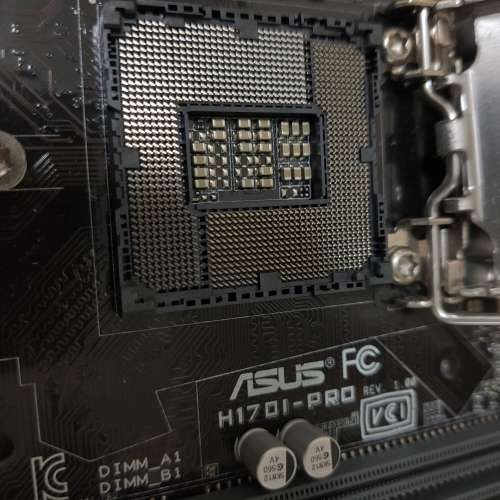 新淨全正常ASUS H170I-PRO/ 1151/ DDR4 / ITX MB (已啟用Windows 10)