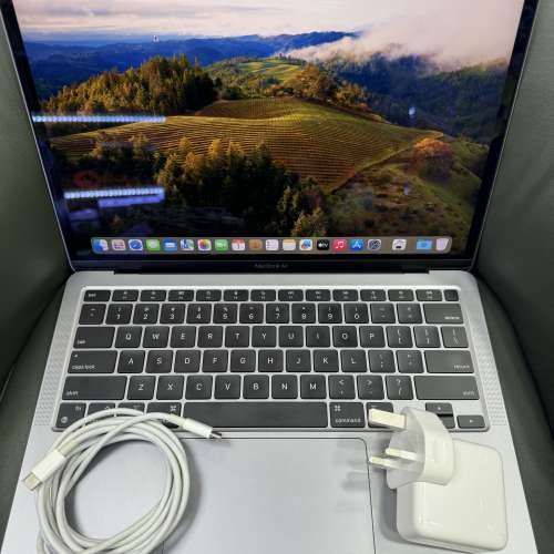 95%New MacBook Air 13吋 M1 8+256SSD 太空灰色 有配件 香港行貨 首選超值
