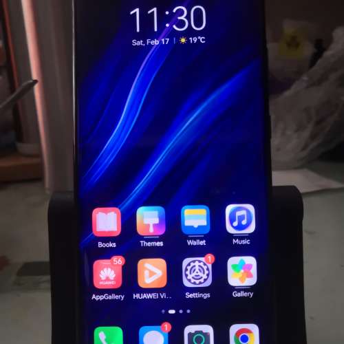 Huawei 華為 P30 Pro 8+128G   只公司內部做軟件測試，全機無花，屏幕無印。