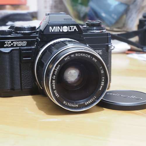 Minolta x700 + 35mm f1.8 w-rokkor hh